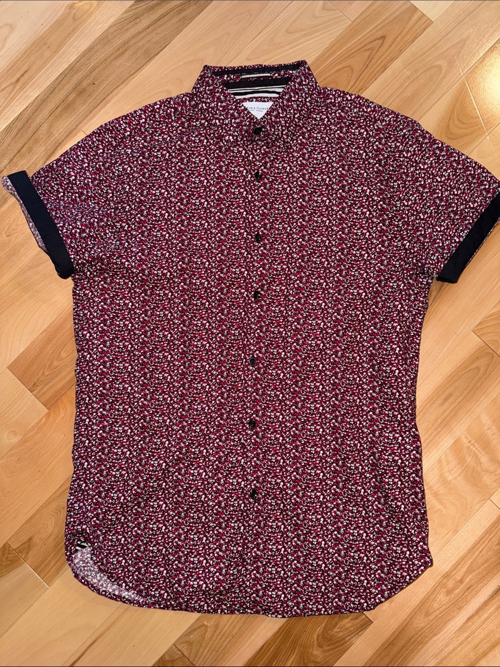 Men's Short Sleeve Floral Button-Up Shirt - magenta like New S - Picture 2 of 3